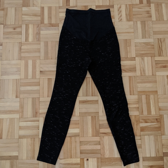 Thyme Maternity Leggings - Picture 2 of 4